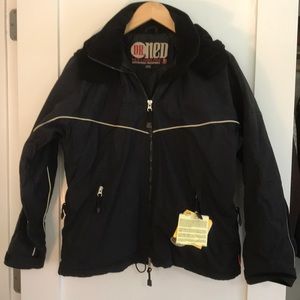 Ski/snowboard jacket